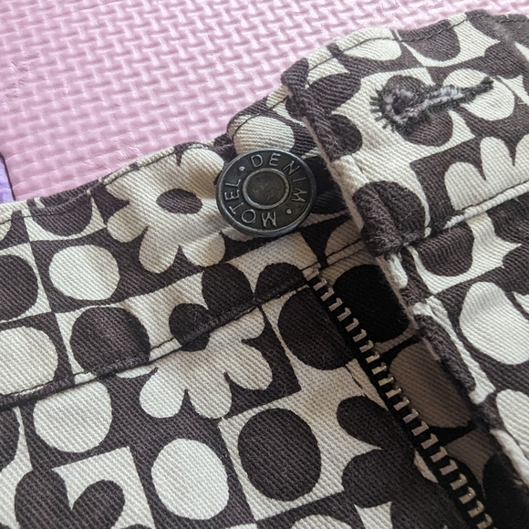 MOTEL ROCKS Brown and White Patterned Pants - Picture 5 of 6